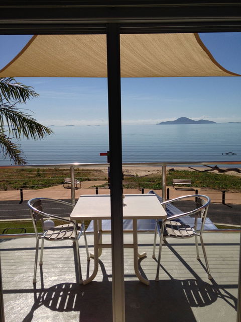 Cardwell Beachfront Motel - Accommodation Sunshine Coast 0