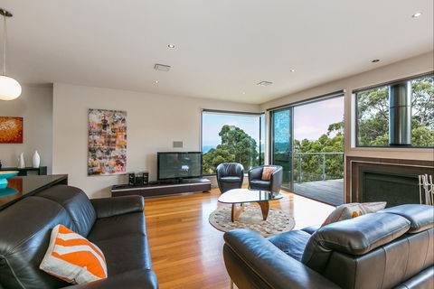 L'Vista Lorne - Accommodation Sunshine Coast 1