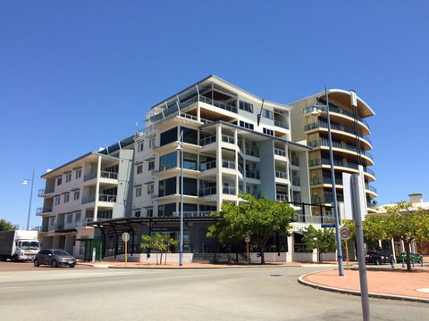 Rockingham Apartments - Accommodation Sunshine Coast 0