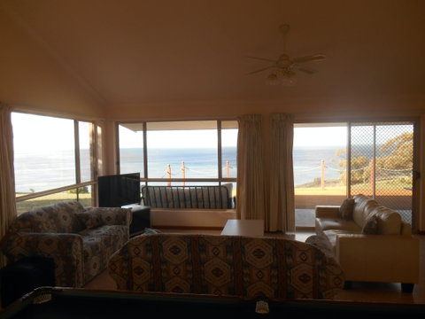Rupert's Retreat - Accommodation Sunshine Coast 2