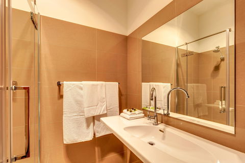 The Kermandie Hotel - Accommodation Sunshine Coast 2