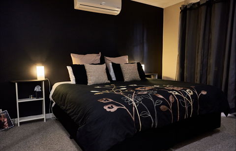 Under The Vines - Accommodation Sunshine Coast 1
