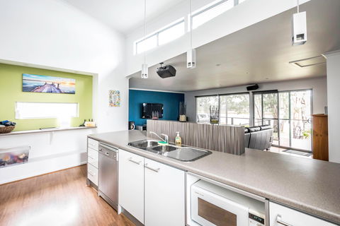 48 Echidna Ave Murbko -River Shack Rentals - Accommodation Sunshine Coast 2