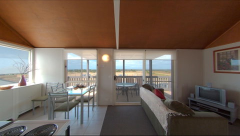 Angler's Arms And Fisherman's Cottage - Accommodation Sunshine Coast 1