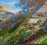 Arty Beach House at Lighthouse Beach - Accommodation Sunshine Coast