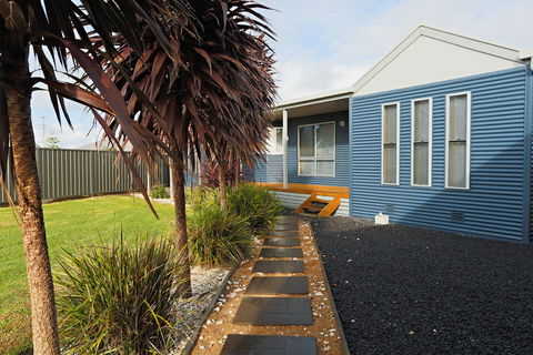 Blue Fin - Accommodation Sunshine Coast 0
