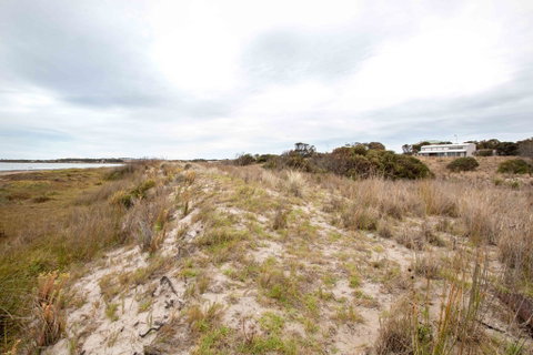 Coorong Aurora - Breathtaking Waterfront Escape - Accommodation Sunshine Coast 1