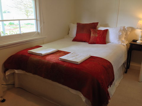 Crookwell Farmhouse - Accommodation Sunshine Coast 2