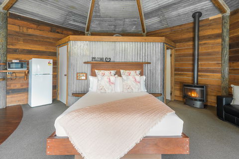 Eagle View Escape - Accommodation Sunshine Coast 2