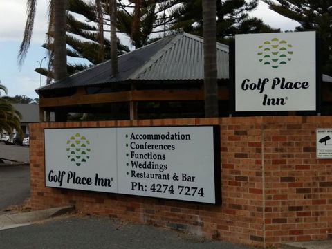 Golf Place Inn - Accommodation Sunshine Coast 0