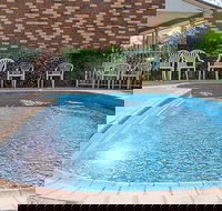Highway Inn Motel - Accommodation Sunshine Coast