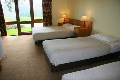 Mountain Creek Motel Bar And Restaurant - Accommodation Sunshine Coast 2