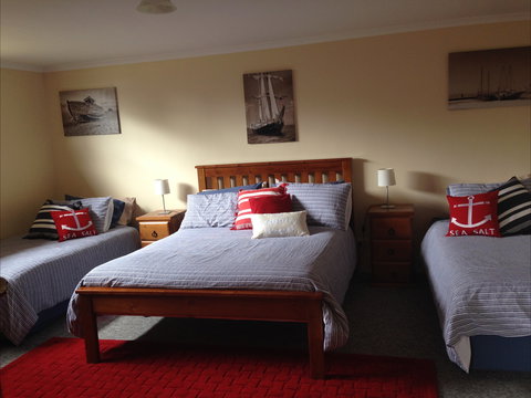 Springs Beach House - Accommodation Sunshine Coast 1