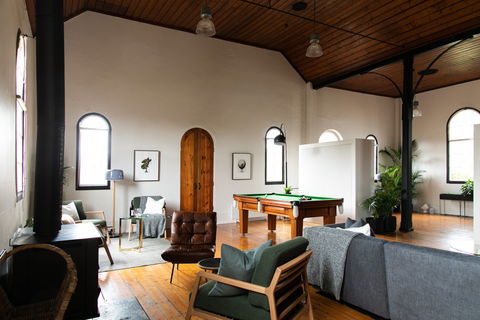 Sunday House - Maldon - Accommodation Sunshine Coast 1