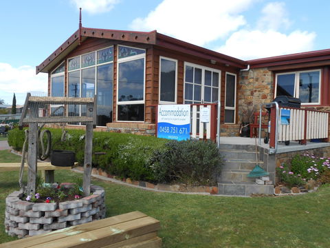 Tidelines Of Bicheno - Accommodation Sunshine Coast 0