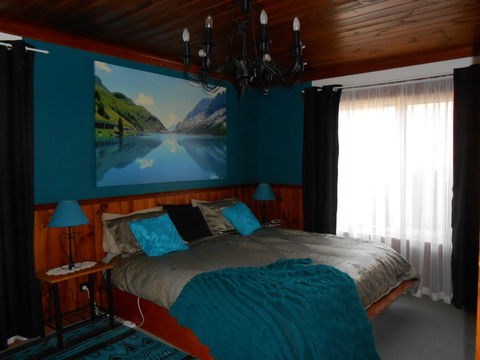 Tidelines Of Bicheno - Accommodation Sunshine Coast 2