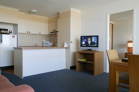 Metro Hotel & Apartments Gladstone - Accommodation Sunshine Coast 2