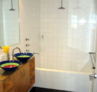 Guadalupe Hill - Accommodation Sunshine Coast