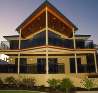 Nautica Lodge - Accommodation Sunshine Coast