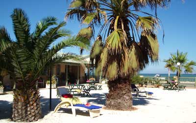 Tradewinds Seafront Apartments - Accommodation Sunshine Coast 0