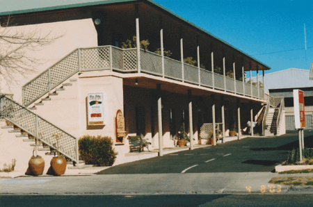 New England Motor Inn - Accommodation Sunshine Coast 0