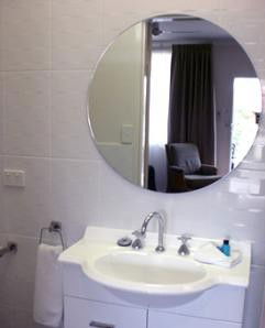 Adamstown Motor Inn - Accommodation Sunshine Coast 2