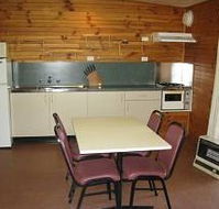Anglers Reach Lakeside Village - Accommodation Sunshine Coast