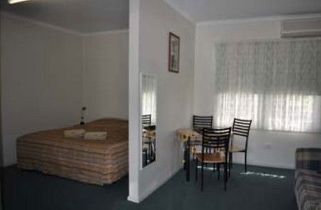 Back Obourke Accommodation - Accommodation Sunshine Coast 0