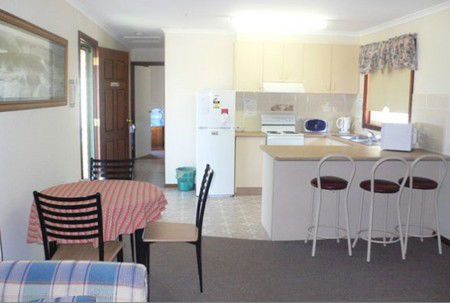 Back Obourke Accommodation - Accommodation Sunshine Coast 4