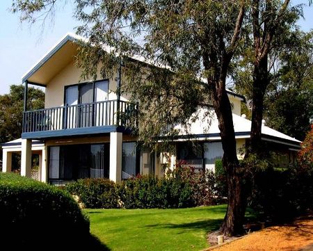 Walpole Bayside Villas - Accommodation Sunshine Coast 0