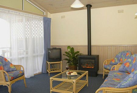 Berrara Beach Holiday Chalets - Accommodation Sunshine Coast 1