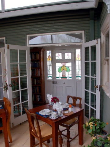 Heritage Cottage Bed And Breakfast - Accommodation Sunshine Coast 0