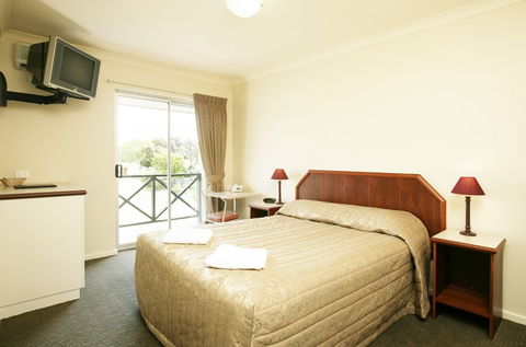 Bayswater Hotel - Accommodation Sunshine Coast 2