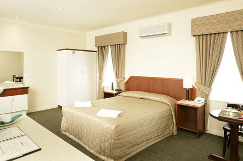 Bayswater Hotel - Accommodation Sunshine Coast 4