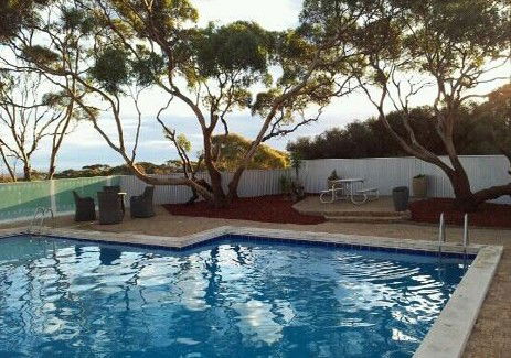 Eucla Motor Hotel - Accommodation Sunshine Coast 2