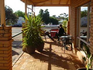 Coolgardie Motel - Accommodation Sunshine Coast 2