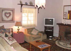 Rock Of Ages Cottage Bed And Breakfast - Accommodation Sunshine Coast 3