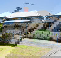 Abaleen House - Accommodation Sunshine Coast