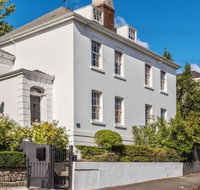 Bennell Georgian Townhouse - Accommodation Sunshine Coast