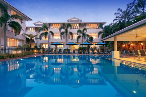 Cayman Villas Port Douglas - Accommodation Sunshine Coast 0