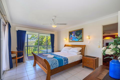 Cloud 9 Cliff Top Eagle Heights - Accommodation Sunshine Coast 2