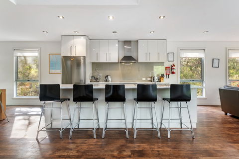 Freycinet Haven - Accommodation Sunshine Coast 2