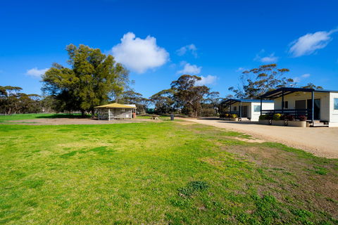 Karoonda Cabin & Caravan Park - Accommodation Sunshine Coast 1