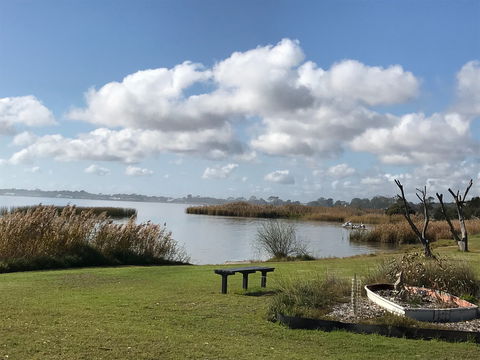 Lake Albert Caravan Park, Meningie SA - Accommodation Sunshine Coast 2