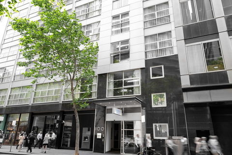 Mantra 100 Exhibition - Accommodation Sunshine Coast 1