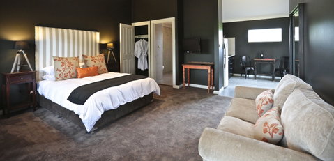 One Paddock Currency Creek Villas And RETREAT - Accommodation Sunshine Coast 2