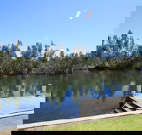 Ranu House-Waterfront - Accommodation Sunshine Coast