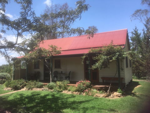 Red Hill Cottage - Accommodation Sunshine Coast 0