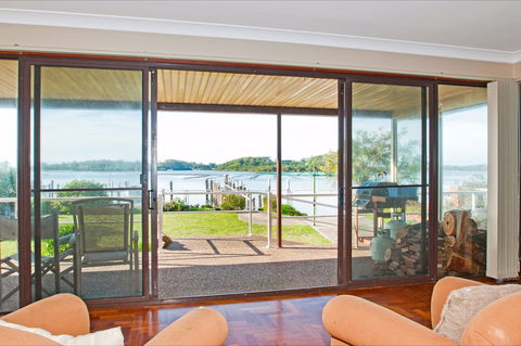 Riverside Delight - Accommodation Sunshine Coast 1
