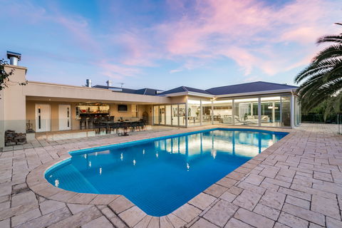 Tanunda House - Accommodation Sunshine Coast 1